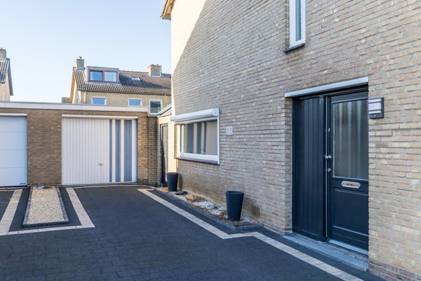Foto - Verkocht onder voorbehoud: 2 kap geschakelde woning met garage en tuin in Brunssum